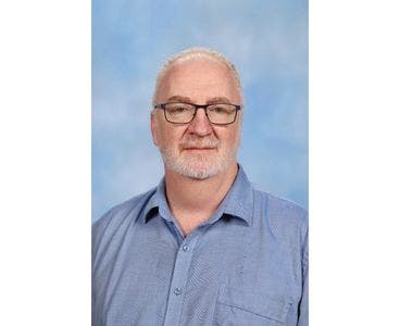 Photo of Deputy Principal Mr David Pearson